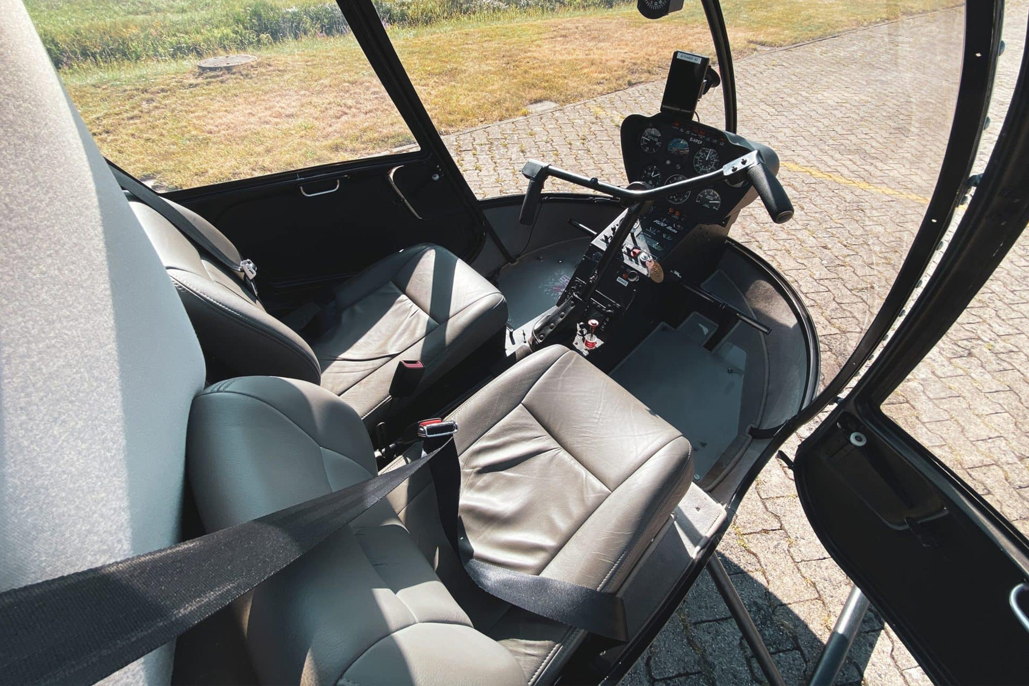 Helikopter Robinson-R22