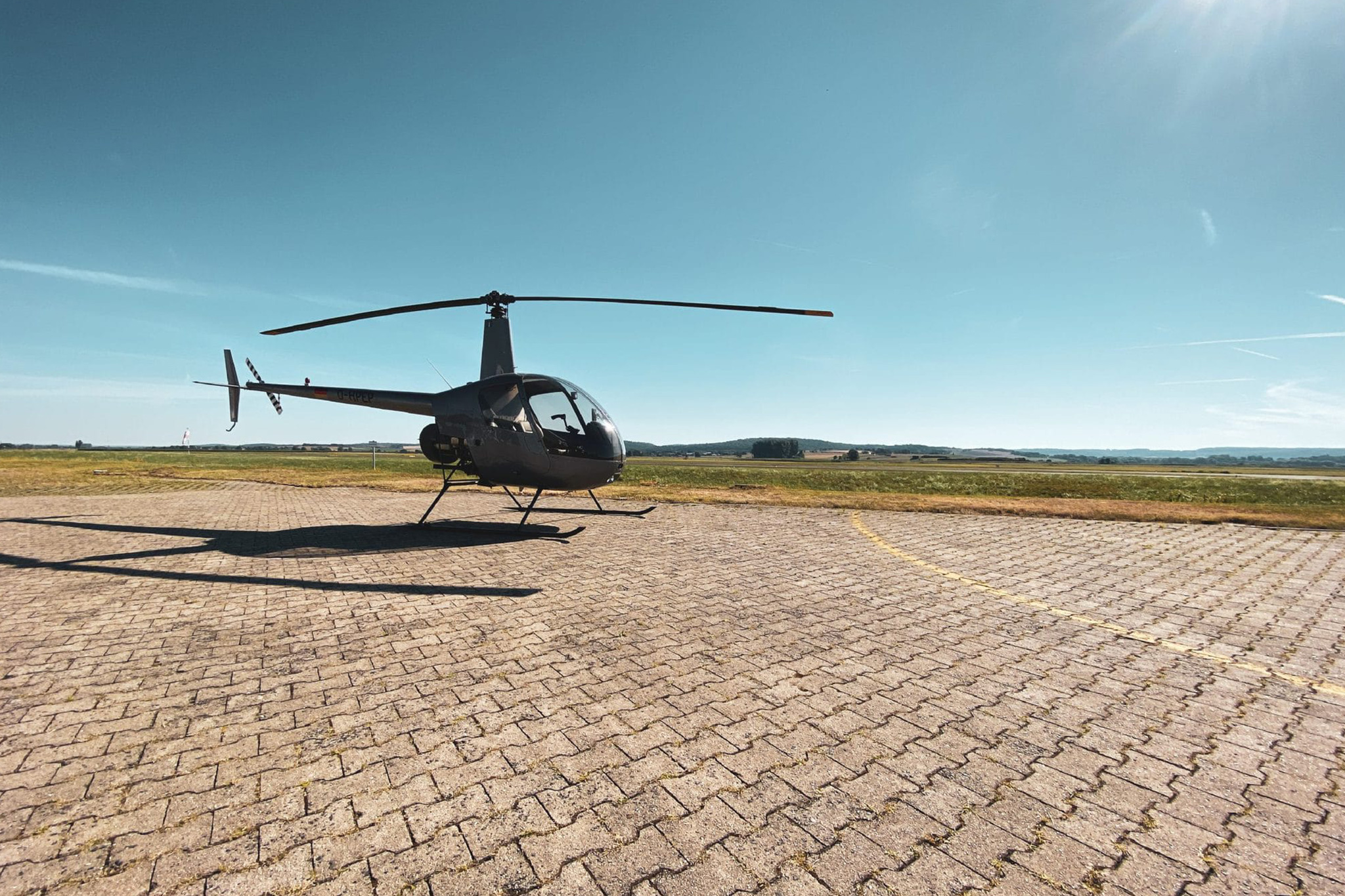 Außenansicht Helikopter Robinson-R22